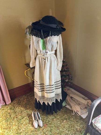 Dress form and clothes image