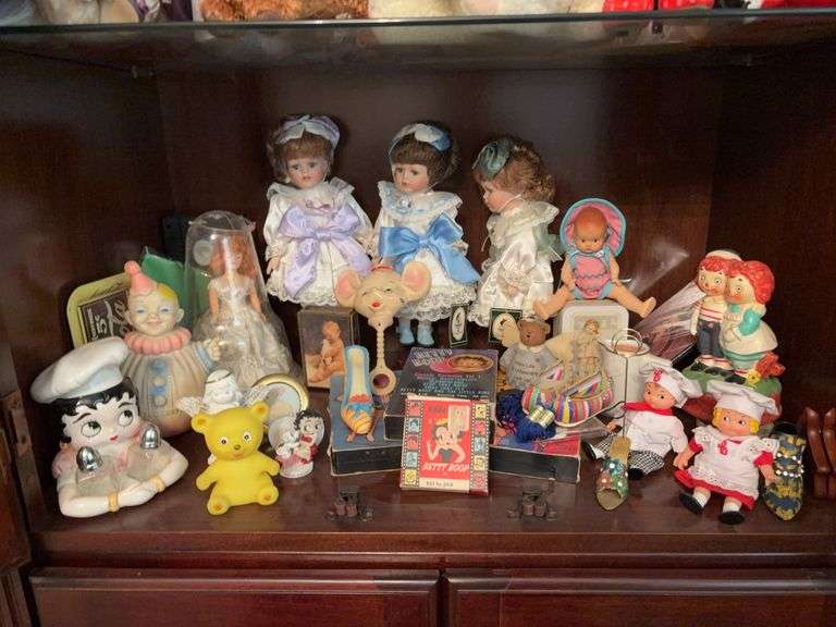 Geppedo dolls, Campbells kids, Betty Boop, etc image