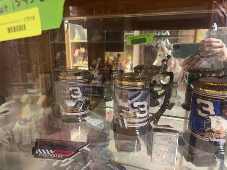 Dale Earnhardt Sr collectibles as shown image