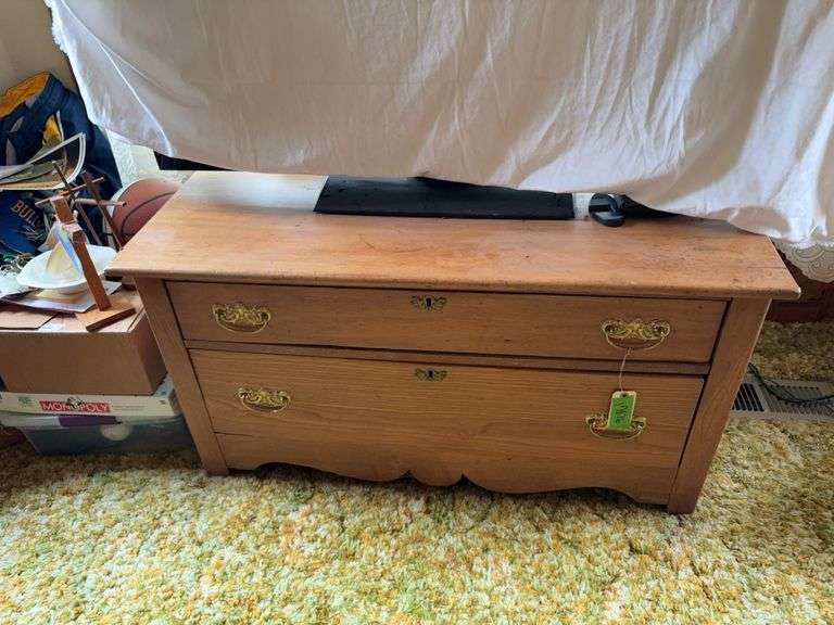 Oak two drawer dresser 20D x 42L x 22H image