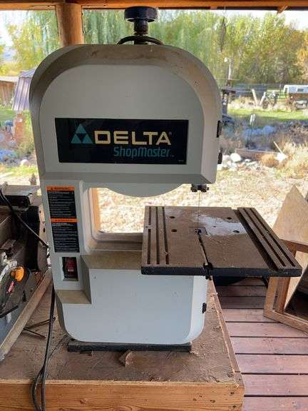 Delta shopmaster bench top bandsaw image