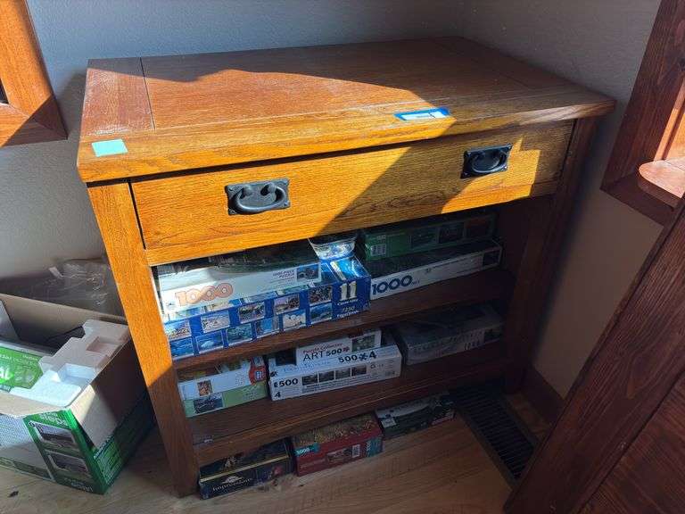 Mission style side table with drawer 34 x 21 x 31