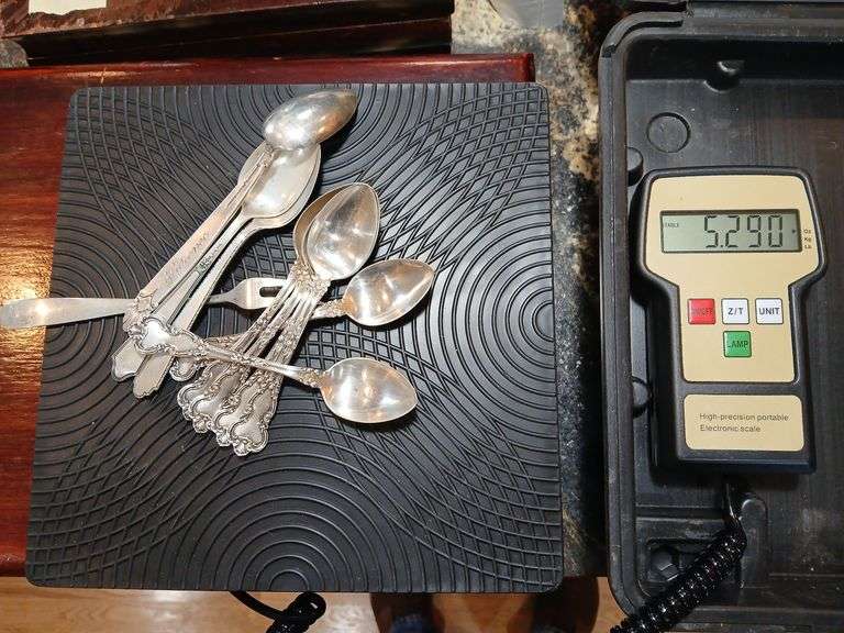 5.29 ounces of sterling flatware image