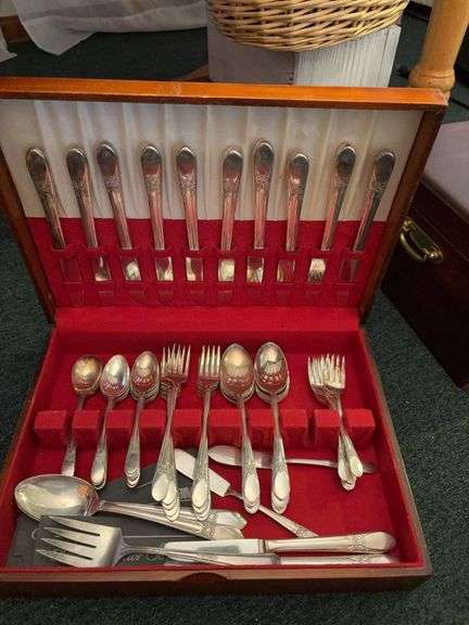 Incomplete Rodgers flatware 5pc service for 12 plus serving pieces Appears to be missing 1 teaspoon and 4 small forks image