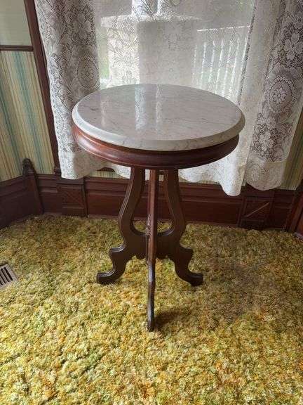18R walnut leg stand with marble top image