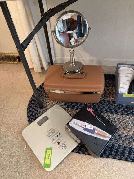 Women’s hard sided cosmetic carryon, magnifying mirror, digital scale and mani/pedi set image