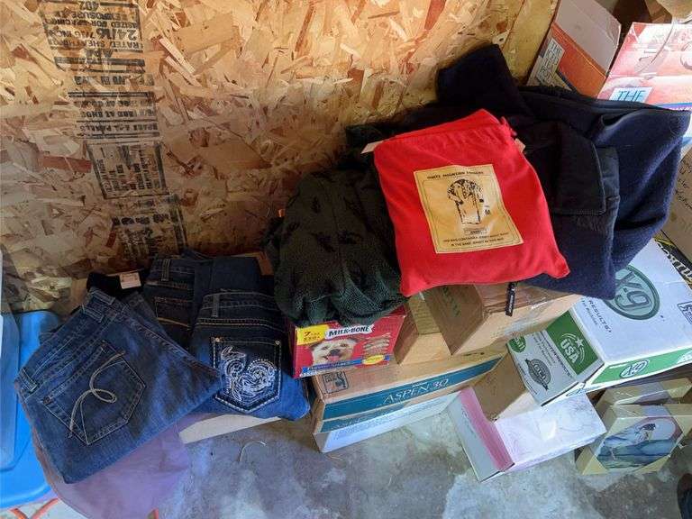 Five pairs of jeans and ladies pants size 6, plus Woolrich pullover, additional jacket and white Mountain traders jersey night shirt