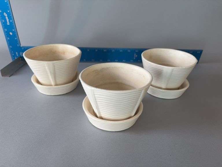 Three McCoy rippled pattern planters 4.75R x 3.5H image