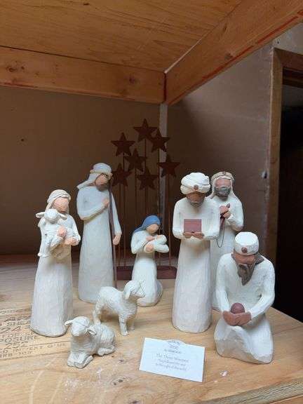 Willow tree Nativity and Wisemen image