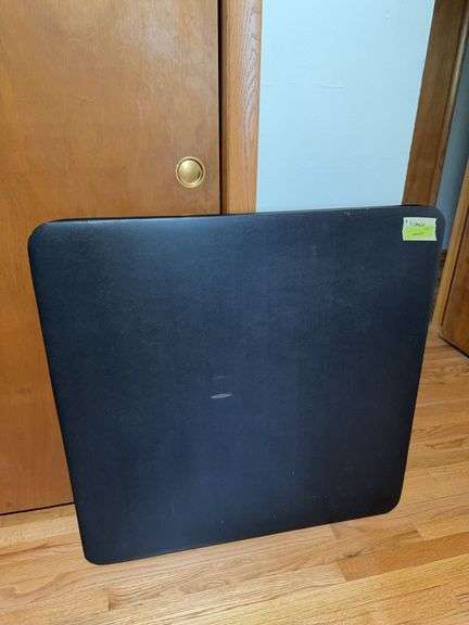 Card table and 4 chairs image