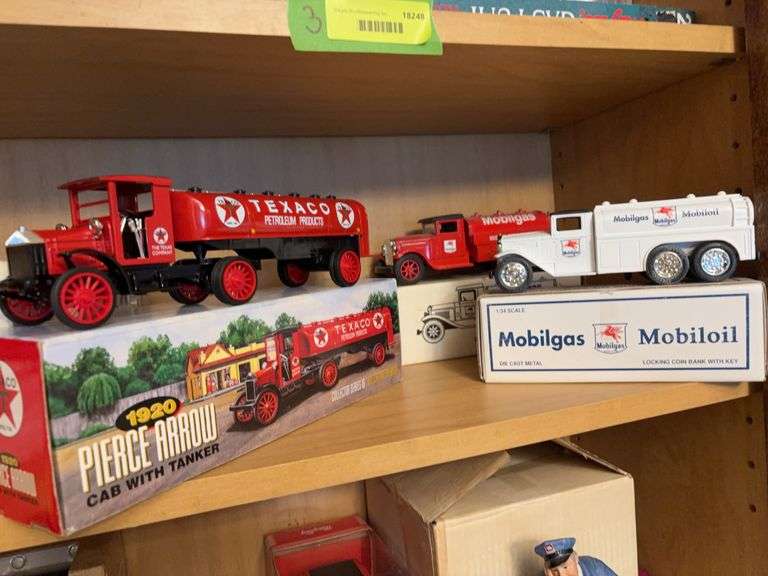 Petroliana die cast image