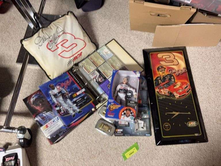 Dale Earnhardt Sr collectibles as shown image