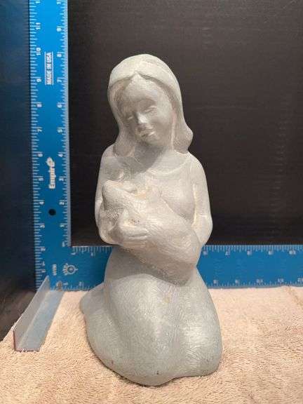 Isabel Bloom figurine(s) as shown image