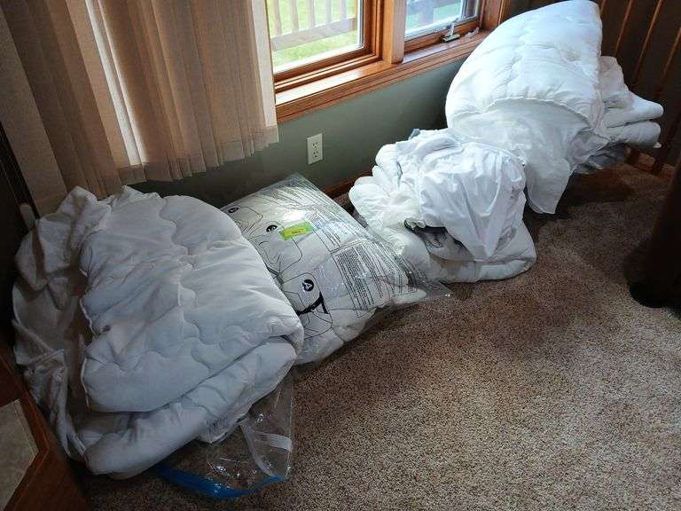 Bed linens including queen pillow top mattress pads and sheets image