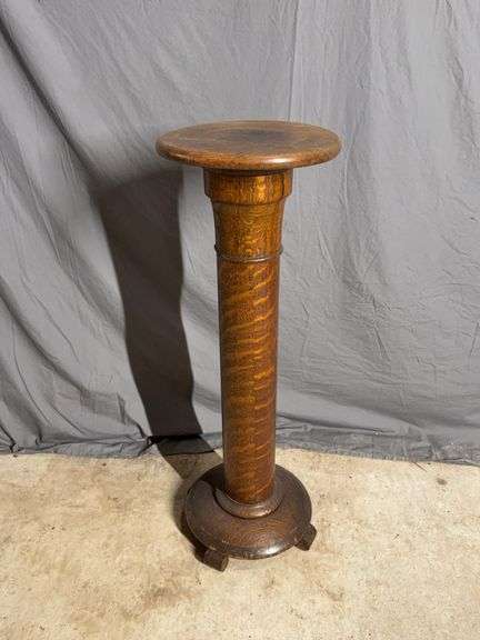 Quarter sawn oak turned fern stand, top doesn’t match image