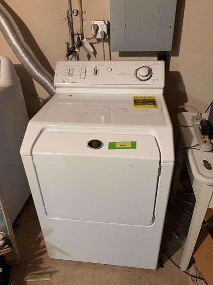 Maytag Neptune electric dryer model MDE3000AYW ￼ image