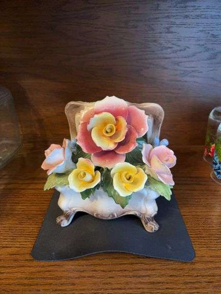 Made in Italy Capodimonte porcelain flower image