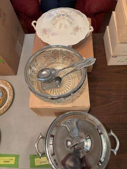 China casserole dish, salad bowl set, and dish rest and lid