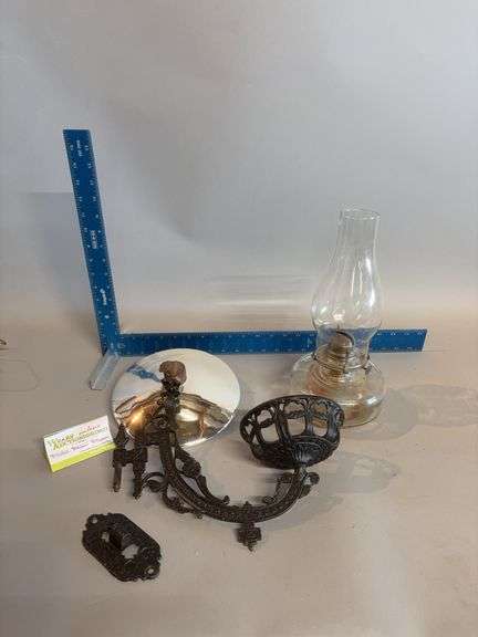 Cast iron wall bracket w lamp and reflector image