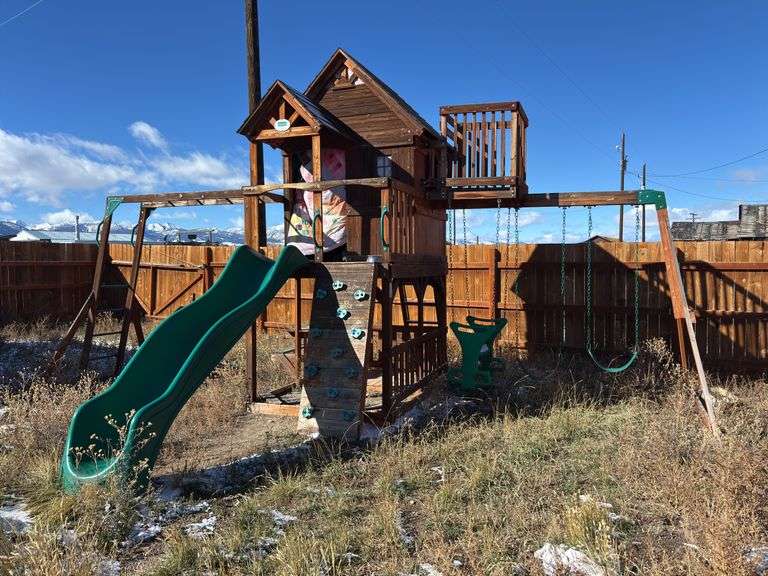Large Backyard playset - buyer will need to dismantle and haul with their own equipment image