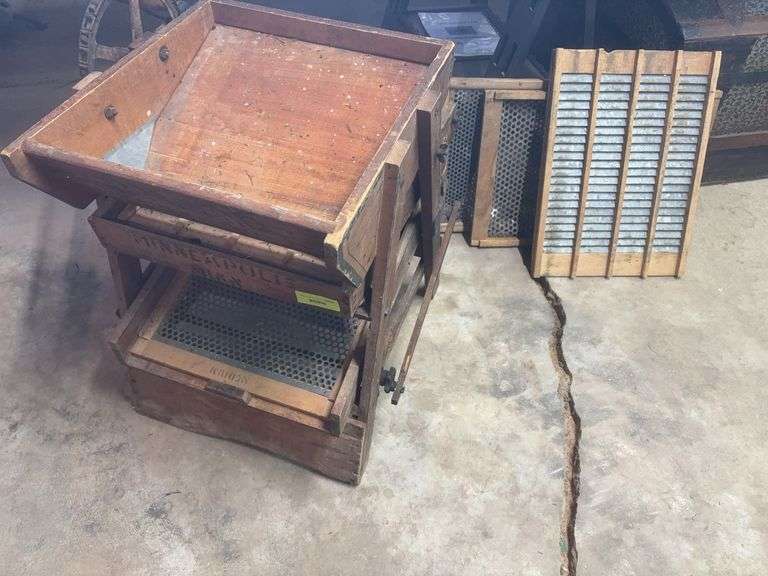 Owens Seed Corn grater & sorter Minneapolis, Minn image