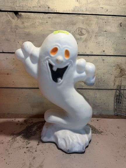 Approx 24” tall ghost blow mold No light