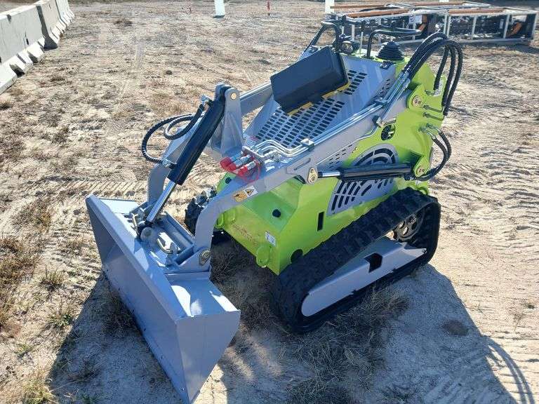 Mini Skid Steer Loader	LANDHERO		LDH-T460	 Mini Skid Steer Loader Lifting Capacity: 840 Lbs Engine Capacity: 23 HpEngine Displacement/Cvlinders : 739/2Motor Speed: 3600 RpmMax Torque: 2500 Rpm Cooling Method:Air-cooled Fuel Tank Capacity: 18.2 Lbs Drive System:Hydraulic Four-wheel Drive Travel Speed: 5.5 Km/h Standard Lifting Capacity: 662 Lbs Hydraulic Drive System : 180 Bar Hydraulic Oil Tank Capacity: 22.7 Qt Tires:18*8.5-8 Electrical System :12 V Battery Capacity: 36 Ah Braking Svstem: Hydraulic Closed Brake, MOUNT VERNON image