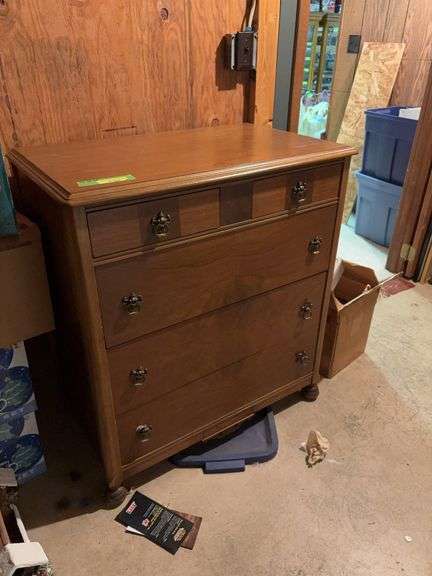 20D x 33L x 38H five drawer dresser image