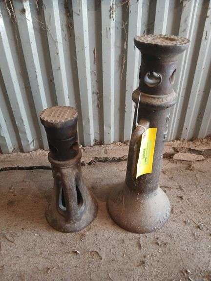 12" & 18" house jacks