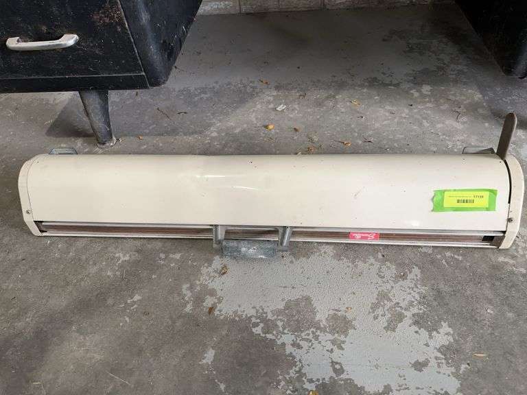 Sunline retractable clothes line image