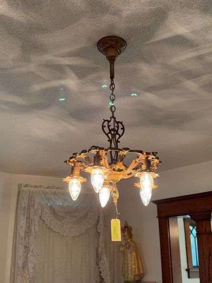 Art deco ceiling light 17" round Seller will remove from electric