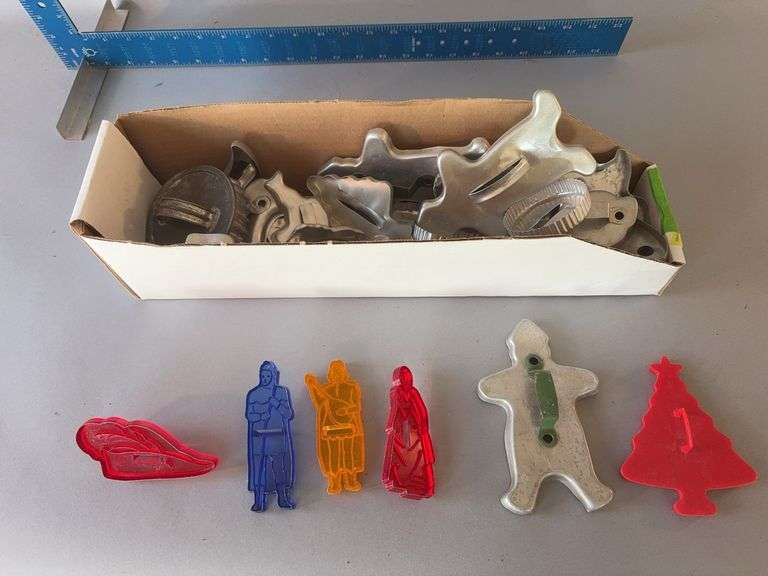 Vintage cookie cutters image