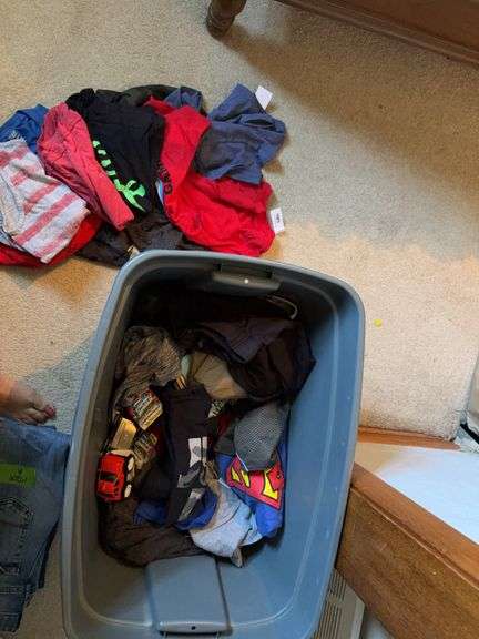 Tote full of boys clothes, some NWT includes Old Navy, Under Armour, Marvel, OshKosh, Carters and more image
