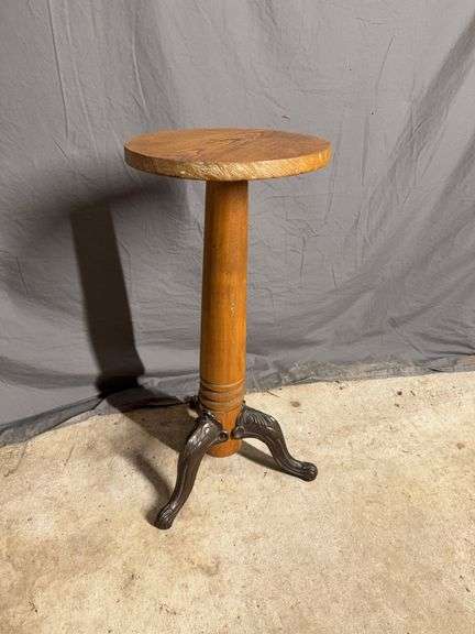 11R x 26H plant stand with cast iron stove legs image