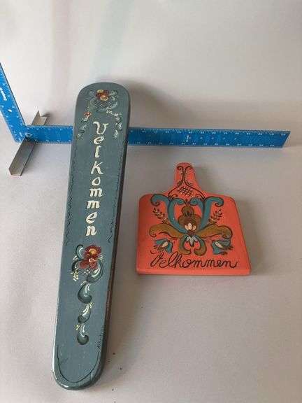 Two rosemaled welcome signs image