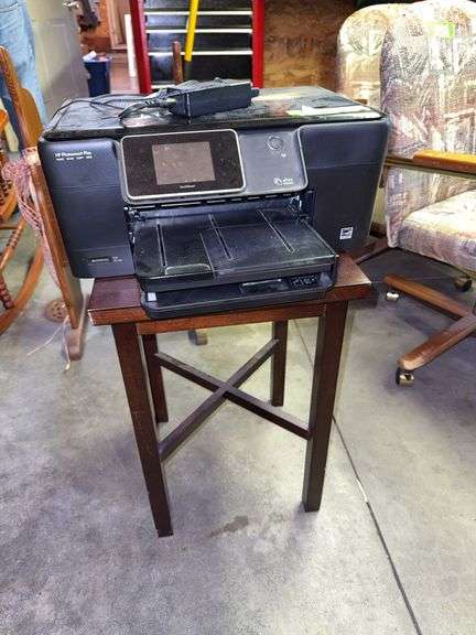 HP Photosmart printer and stand image