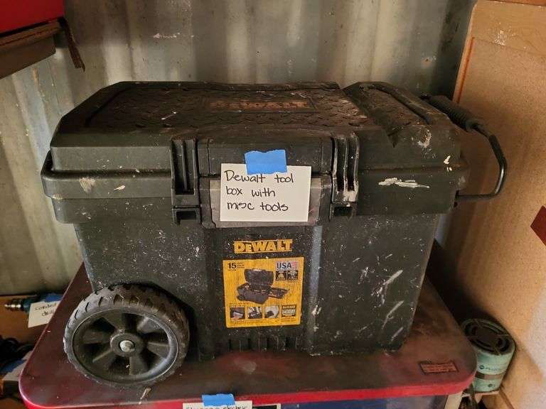 Dewalt roller box