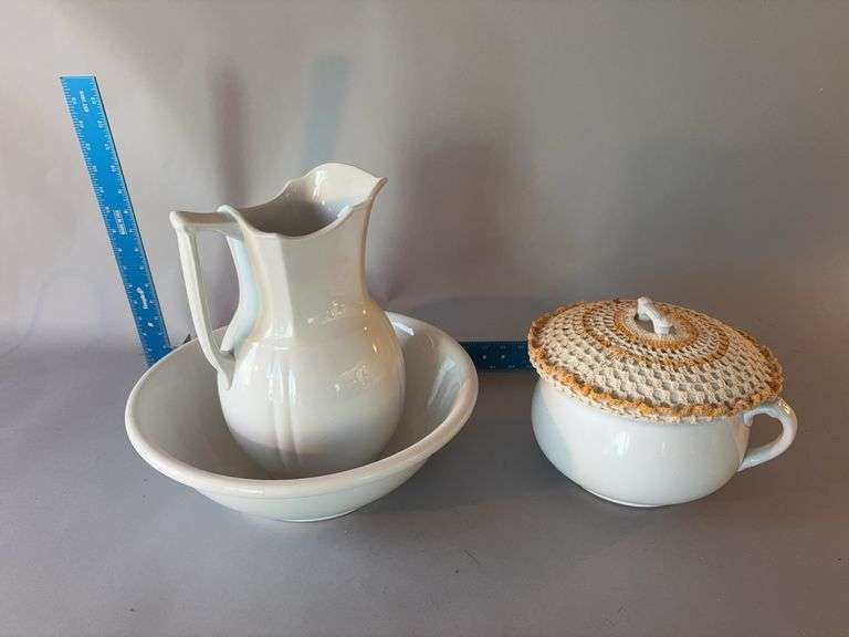 3pc white pitcher w basin, chamber pot image