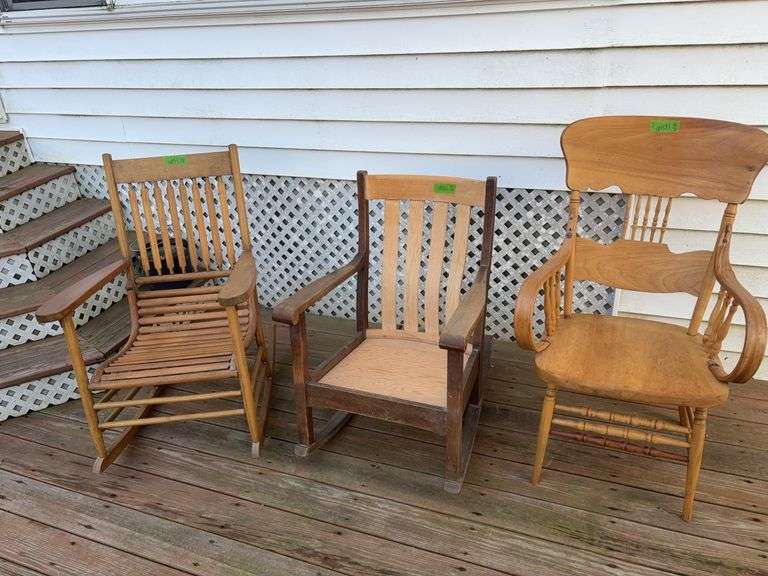 Three project chairs (2 rockers) image