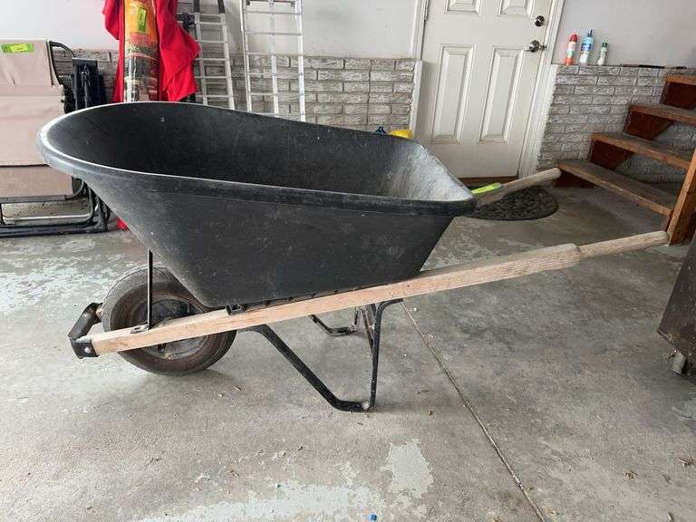 Poly wheel barrow image
