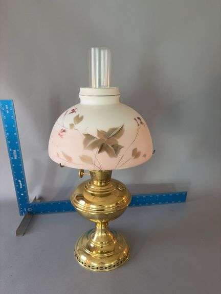 Aladdin Model No.6 lamp w hand painted shade image