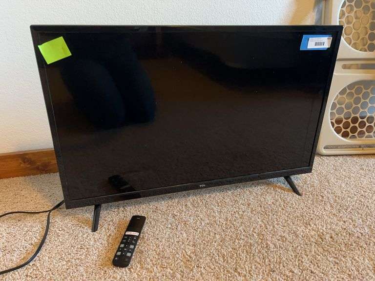 TCL 32 inch flatscreen TV