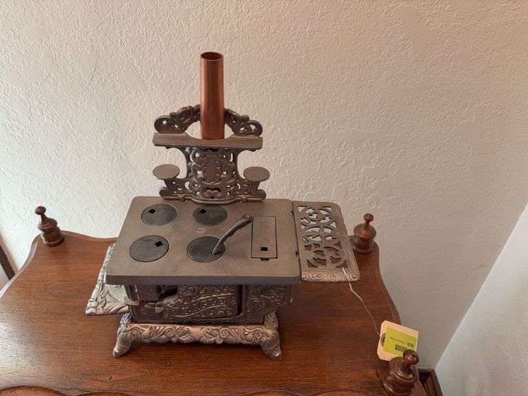 Eagle cast iron cookstove 11.5" wide x 12" tall image