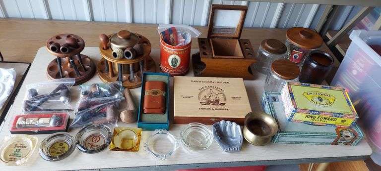 Tobacco Collectibles, Pipes, Tins etc... image