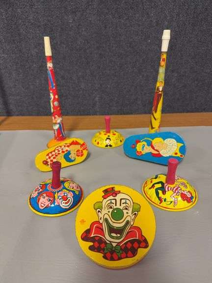 Eight New Years Eve noisemakers image