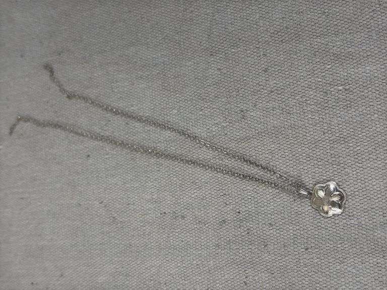 FB marked sterling engraved pendant with broken chain 2.46 g image