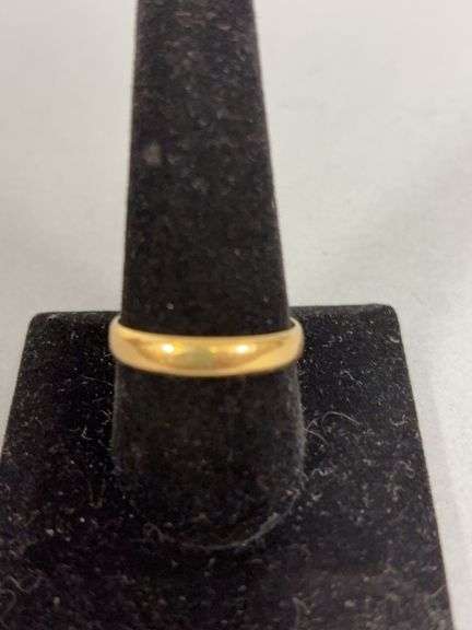 Men’s size 11 wedding band, unmarked image