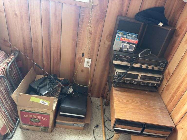 CB radios and stereo equipment image