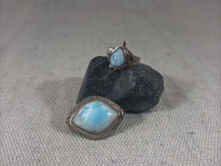 Larimar and Sterling brooch and unmarked turtle ring 8.5 g total weight image