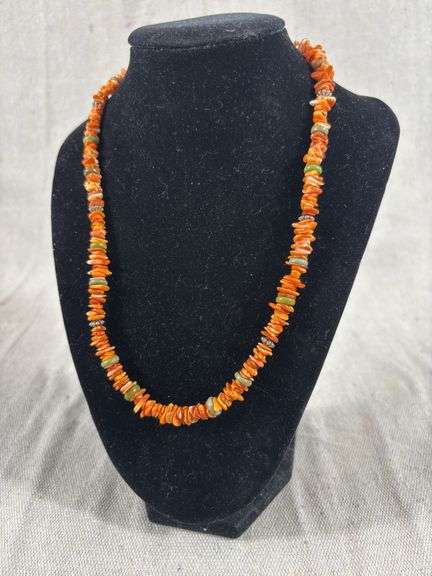 Spiny oyster beaded necklace with silver accents 26 grams image